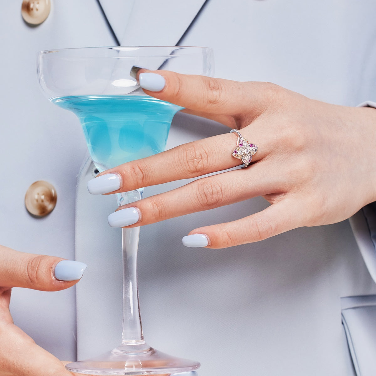 [XXX] Lujoso anillo de banquete con forma de flor de colores