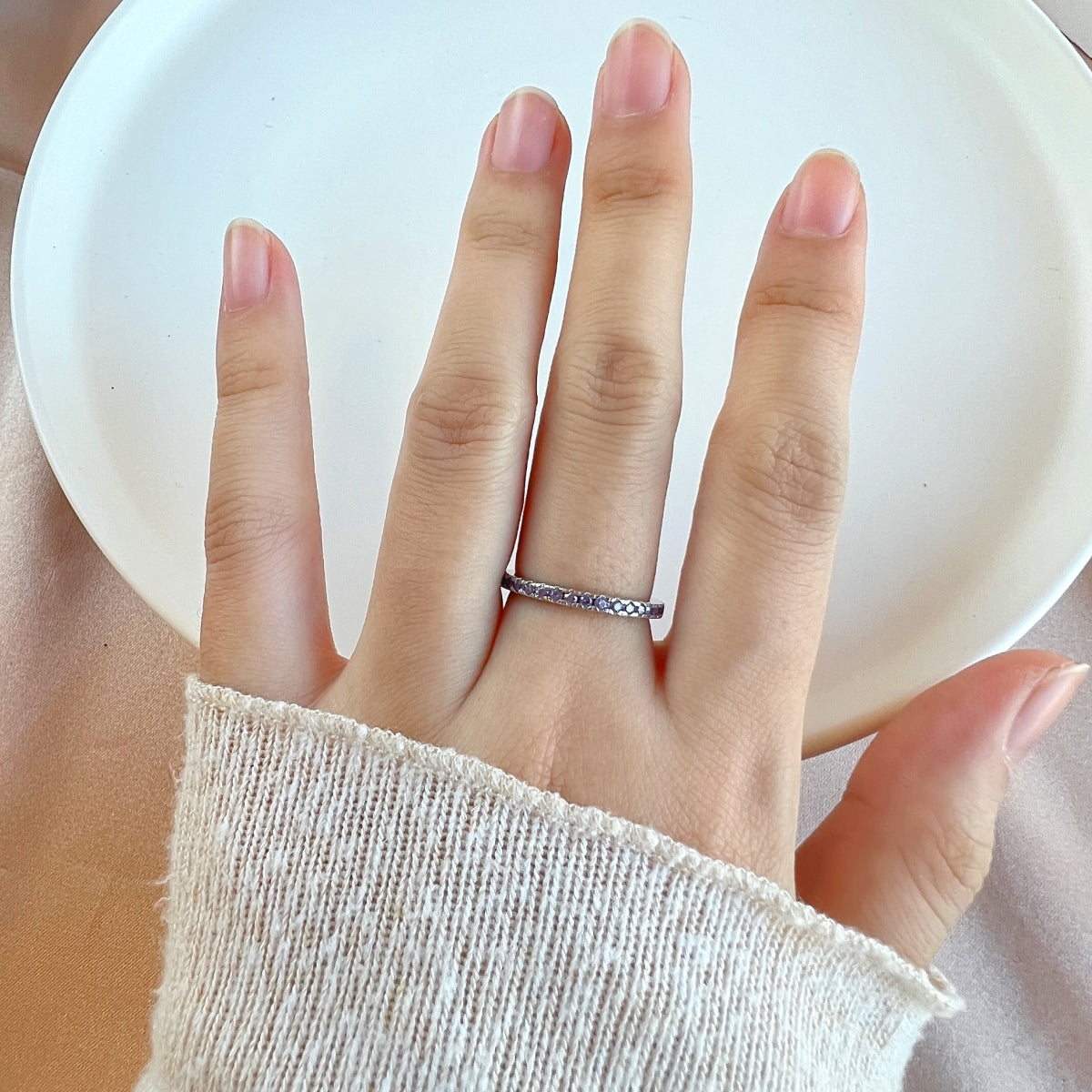 [XXX]Delicate Sparkling Round Cut Daily Ring