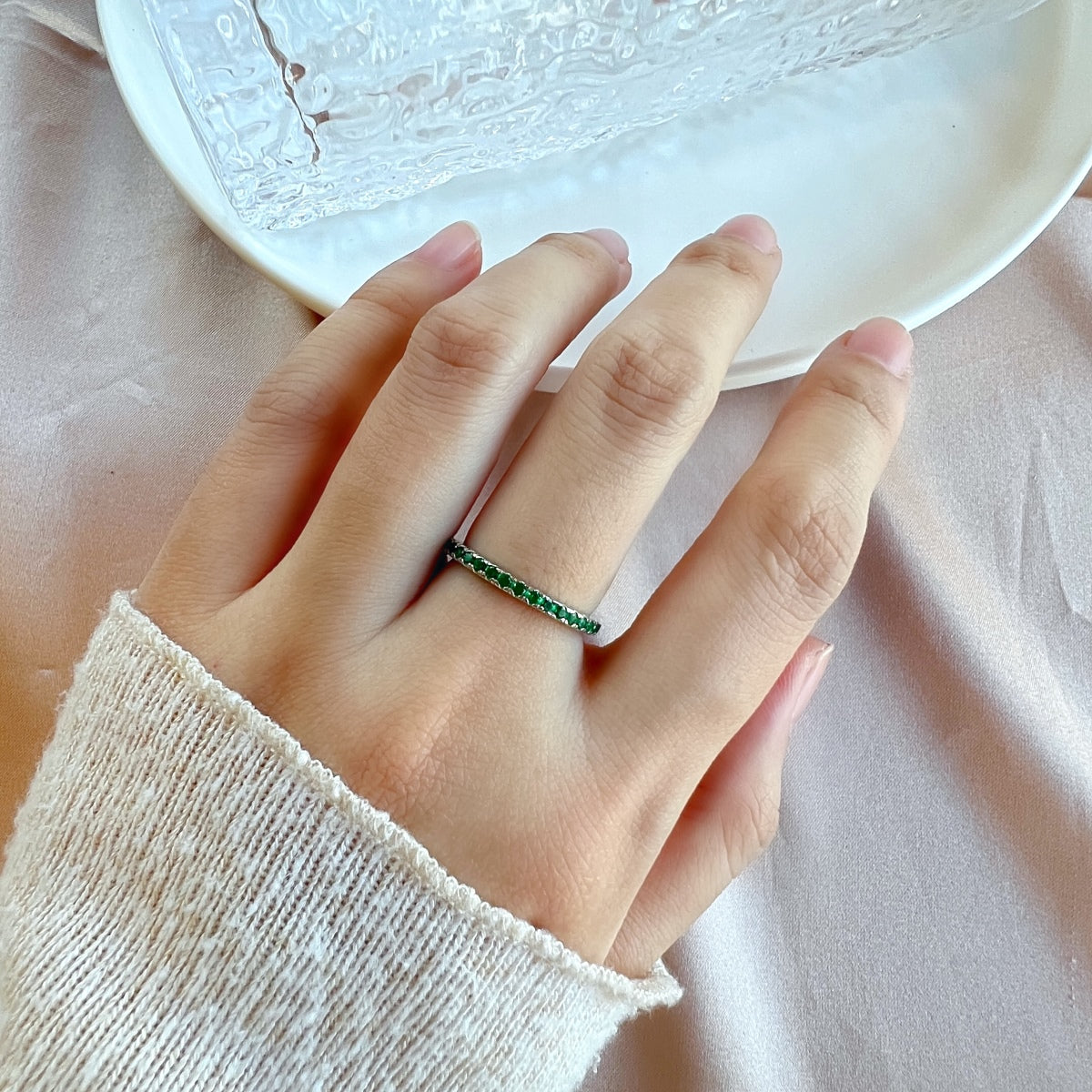 [XXX]Delicate Sparkling Round Cut Daily Ring