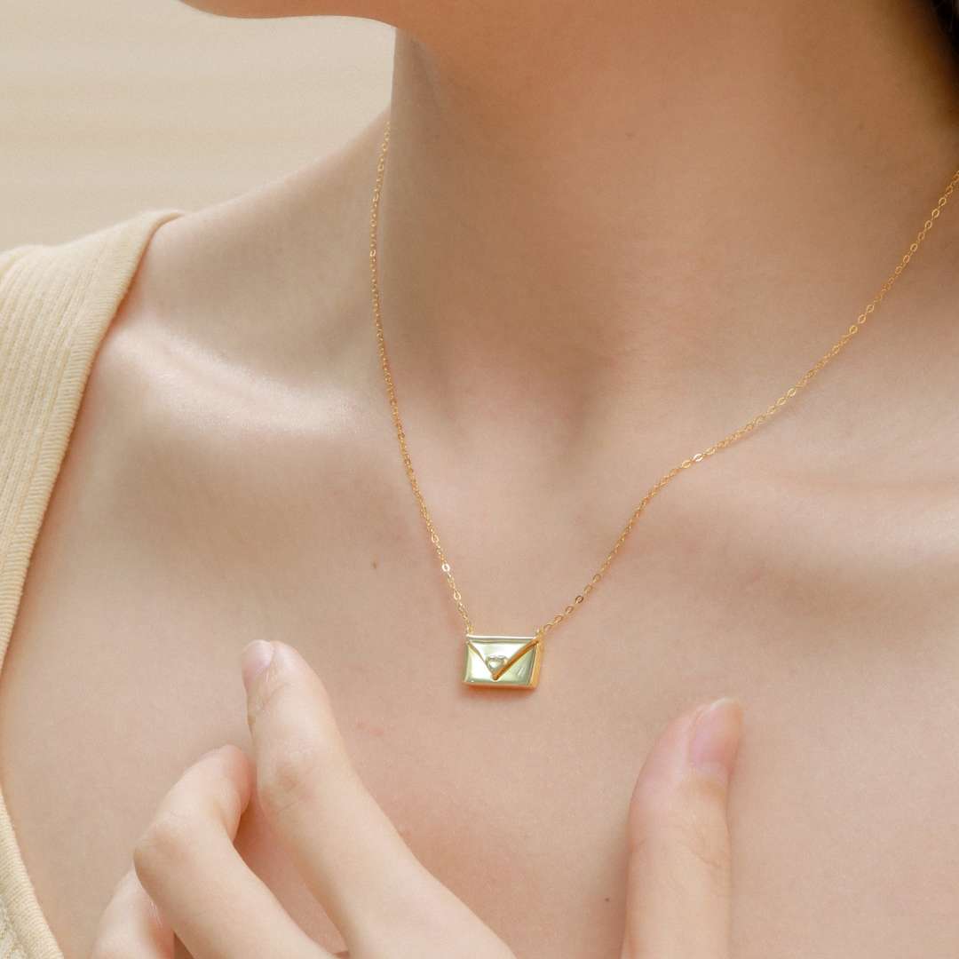 [XXX]Envelope Heart Shape Mother's Day Necklace