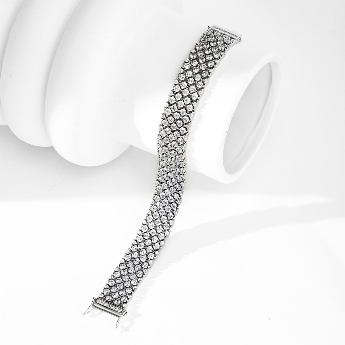 [XXX]Verziertes, elegantes Party-Armband mit Rundschliff