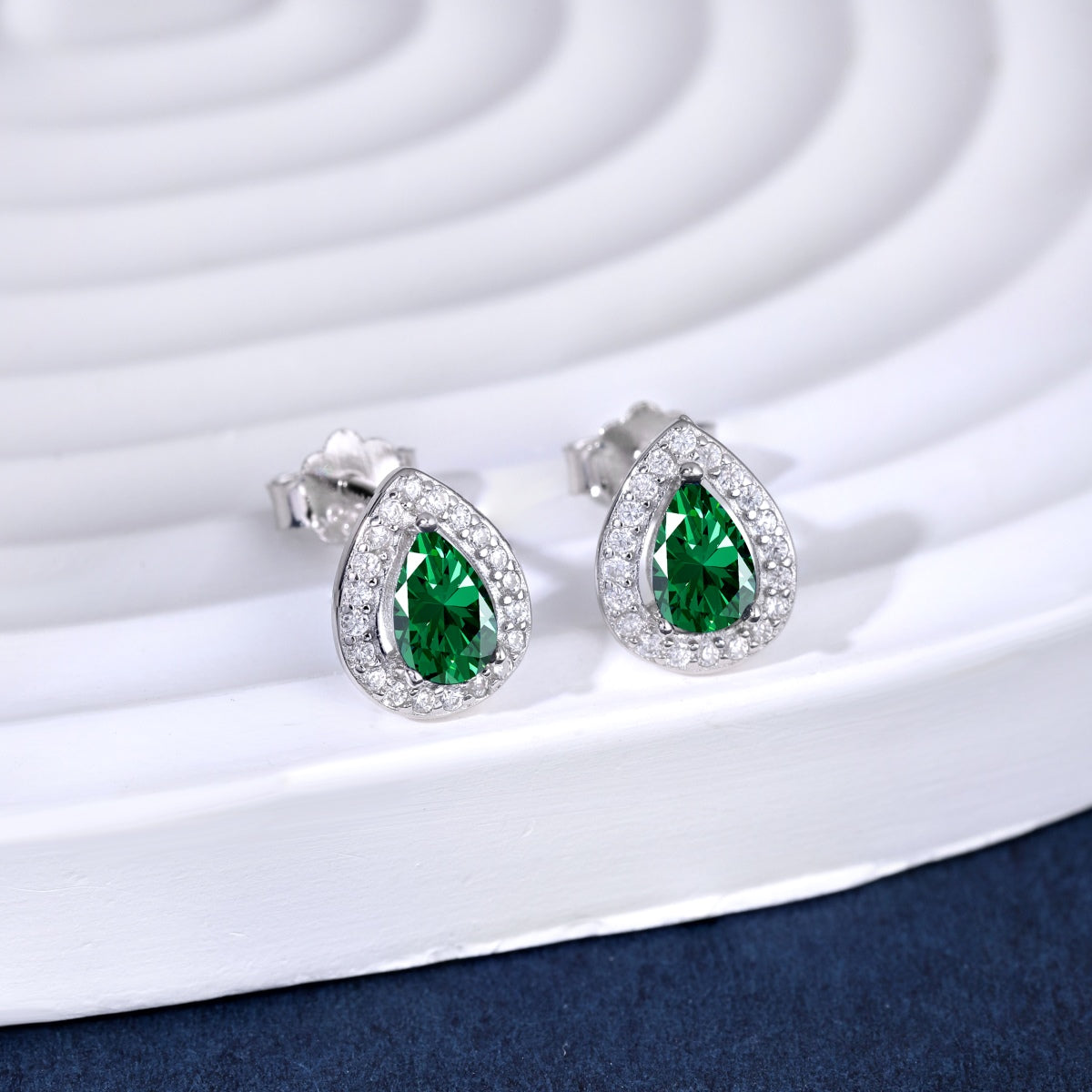 [XXX]Luxurious Water Drop Shape Earrings