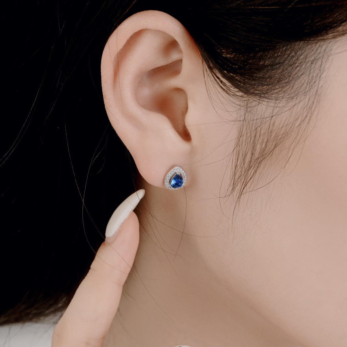 [XXX]Luxurious Water Drop Shape Earrings