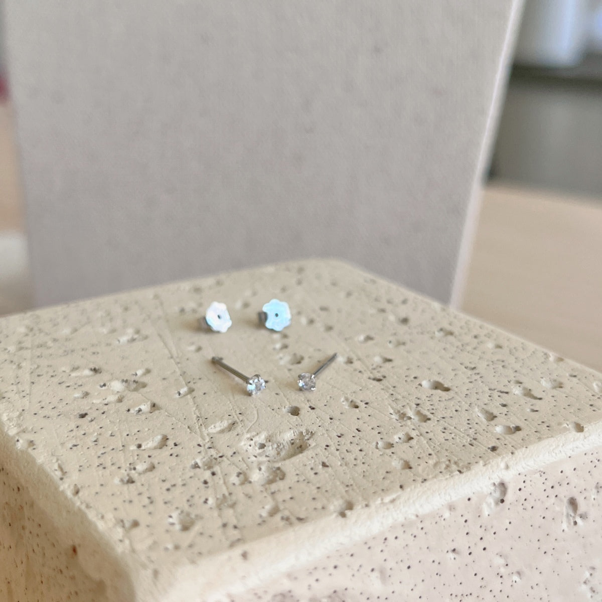 [XXX]Delicate Solitaire Earrings