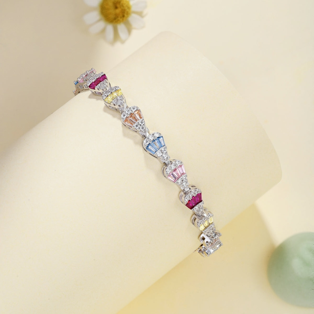 [XXX]Radiant Water Drop Shape Daily Bracelet