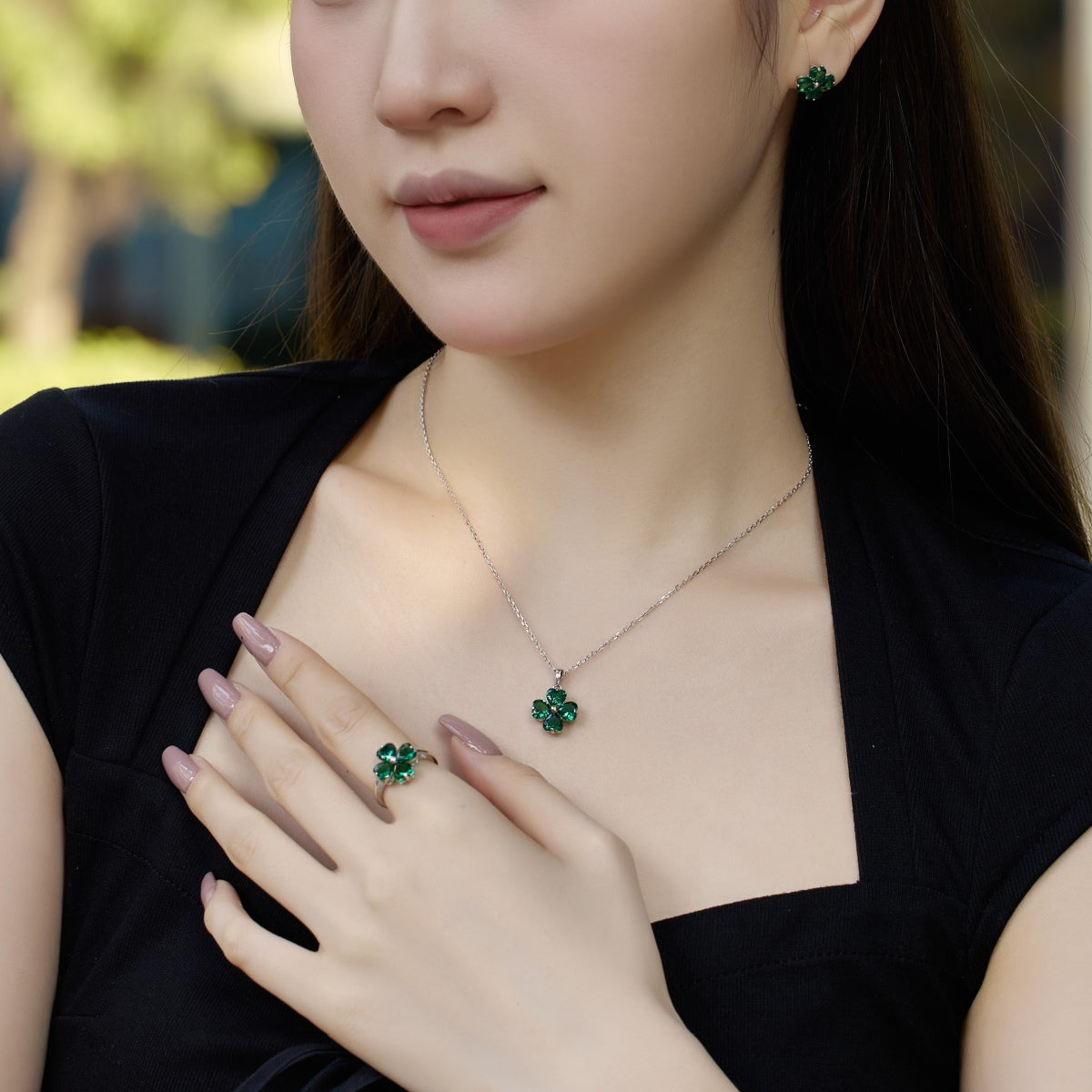 [XXX]Heart-Shaped Four-Leaf Clover Bead Necklace