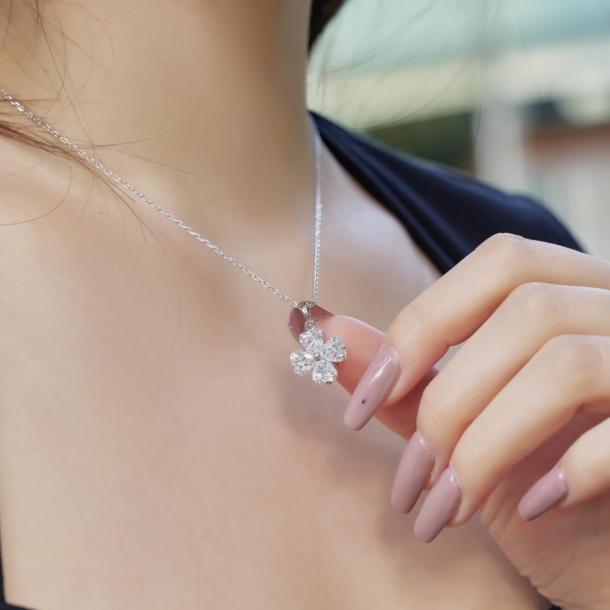 [XXX]Heart-Shaped Four-Leaf Clover Bead Necklace