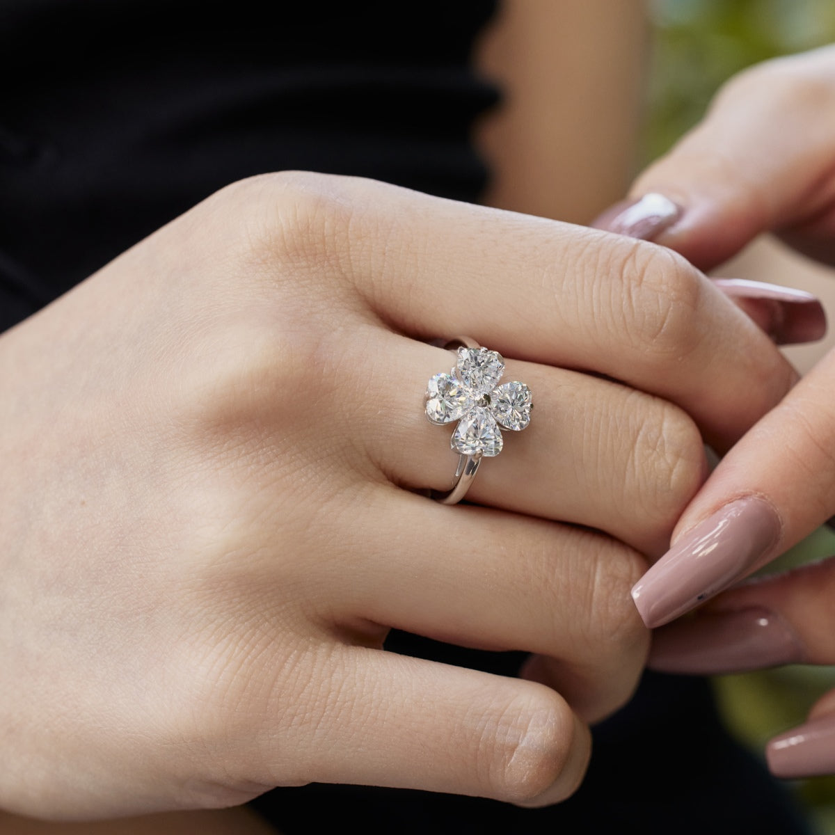 [XXX]Heart-shaped Four-Leaf Clover Ball Ring