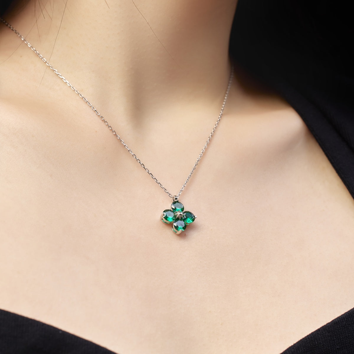 [XXX]Four-Leaf Clover And Eight-Pointed Star Necklace