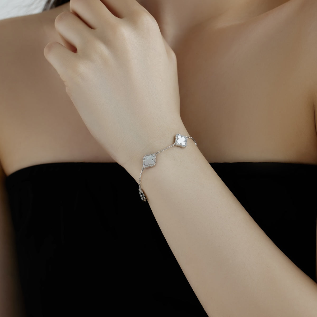 [XXX]Exquisites Armband mit vierblättrigem Kleeblatt