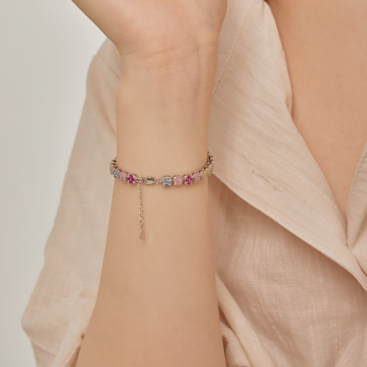 [XXX]Pulsera delicada y colorida con corte esmeralda para uso diario