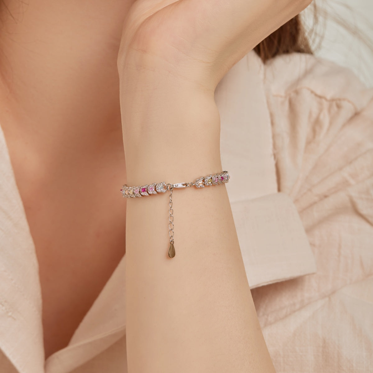 [XXX]Delicate Colorful Multi Cut Daily Bracelet